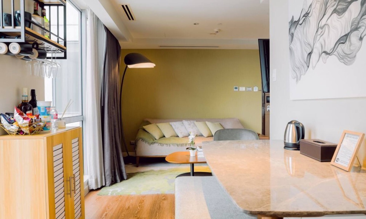 Makati Condo | 1 Bedroom Suite,City and River view