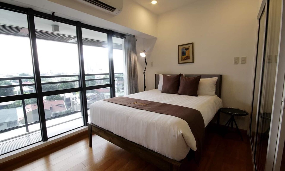 Downtown Apartment | 1-BR Deluxe @ Milano 402A