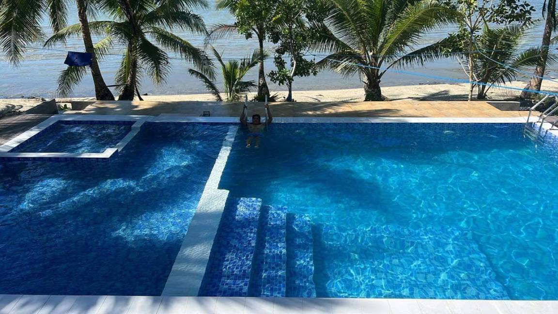 Basey House | 100 m² House ∙ 2 bedrooms ∙ 12 guests