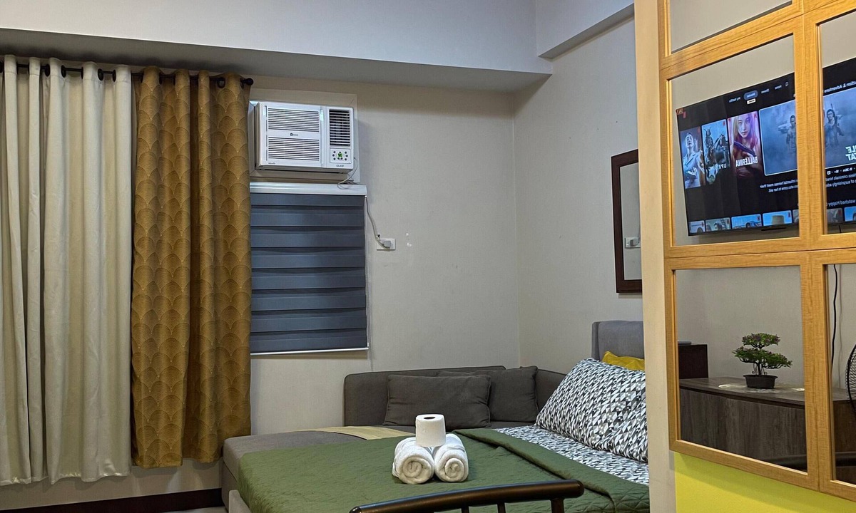 Pasay Apartment | 101 Newport Blvd: SkyBison Aerie - NAIA3 15-min Walking, Netflix, HighSpeed WiFi