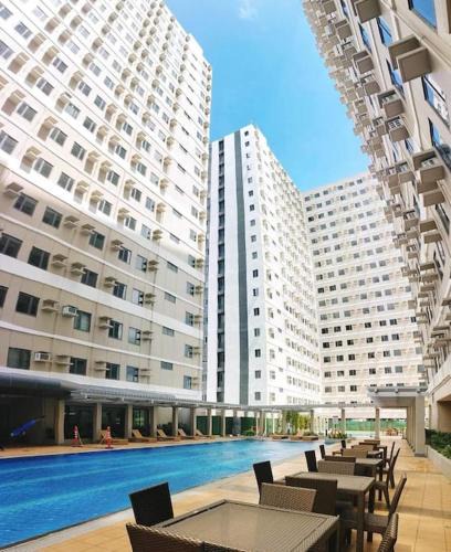 Dasmarinas Apartment | 1014 - Cavite Minimalist Condo with Resort-like Amenities & Hi Speed Wifi