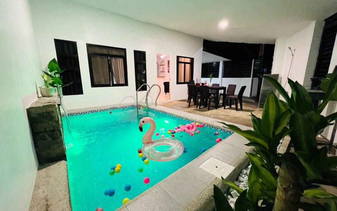 Clark House | 115 m² Bungalow ∙ 3 bedrooms ∙ 10 guests
