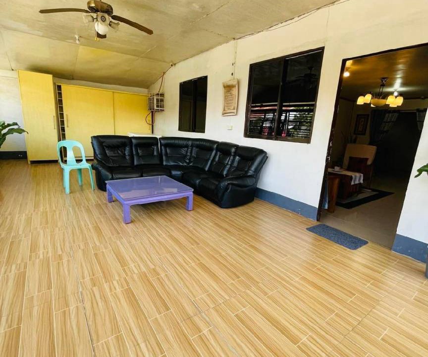 Tagum House | 120 m² Bungalow ∙ 3 bedrooms ∙ 10 guests
