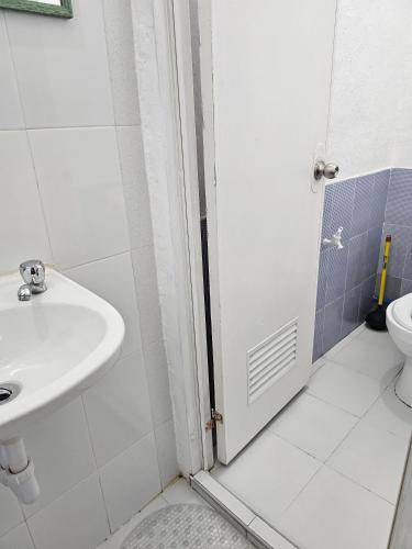 Daanbantayan Hostel | 14 m² Hostel ∙ 4 guests