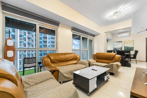 Tambo Apartment | 145 sqm Holiday 3BR Apartment with Sea View near Airport, City of Dreams, MOA, and beside Okada
