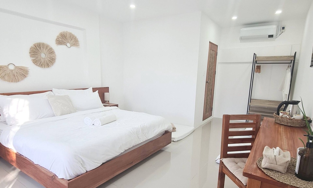 Lucap Hotel | 148 Guesthouse and Resort