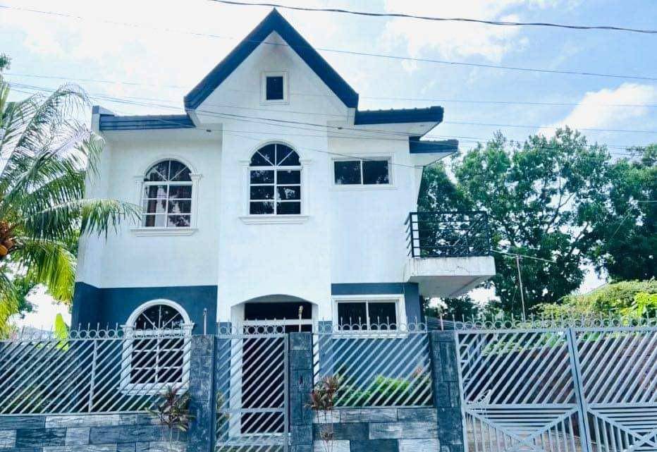 Tangub House | 160 m² House ∙ 4 bedrooms ∙ 10 guests
