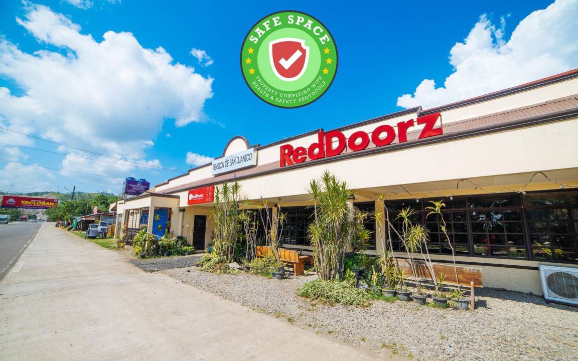 Tacloban Hotel | 18 m² Hotel ∙ 6 guests