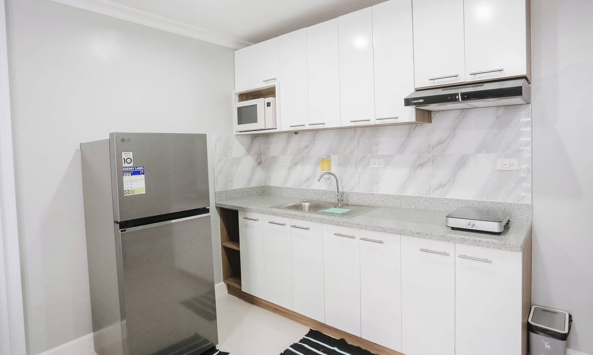 Lapu-Lapu Condo | 18KMP Beautiful Condo beside Mactan Newton
