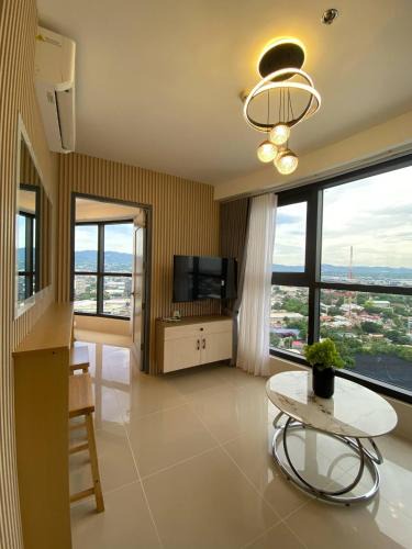 Bakilid Apartment | 1BR Condo with Panoramic City View of Mandaue and Cebu
