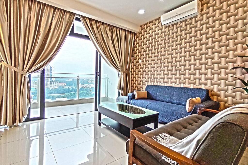 Taman Saujana Apartment | 2 Bedroom Apartment For 4 Pax PARC Johor Jaya Masai Johor Bahru