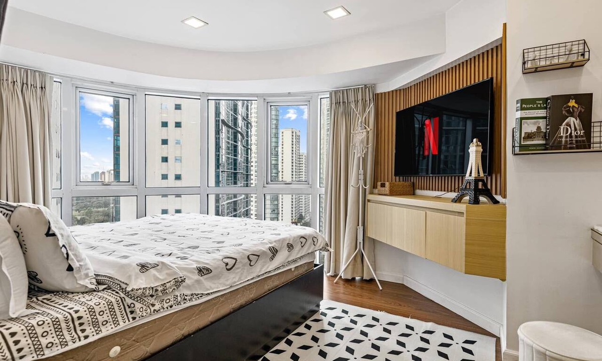 Bonifacio Global City Condo | 2 BR Bodhi Suite Fort Victoria BGC Taguig