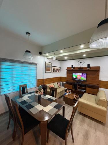 669 Ermita Apartment | 2 separate fully furnished condo units 1BR on the 23rd flr and 3BR penthouse on the 41st flr, with different bookings and daily rates in Ermita, Manila near SLEC,US Embassy, Mall and Parks