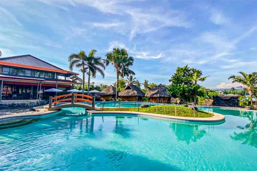 Guinobatan Hotel | 20 m² Hotel ∙ 19 guests