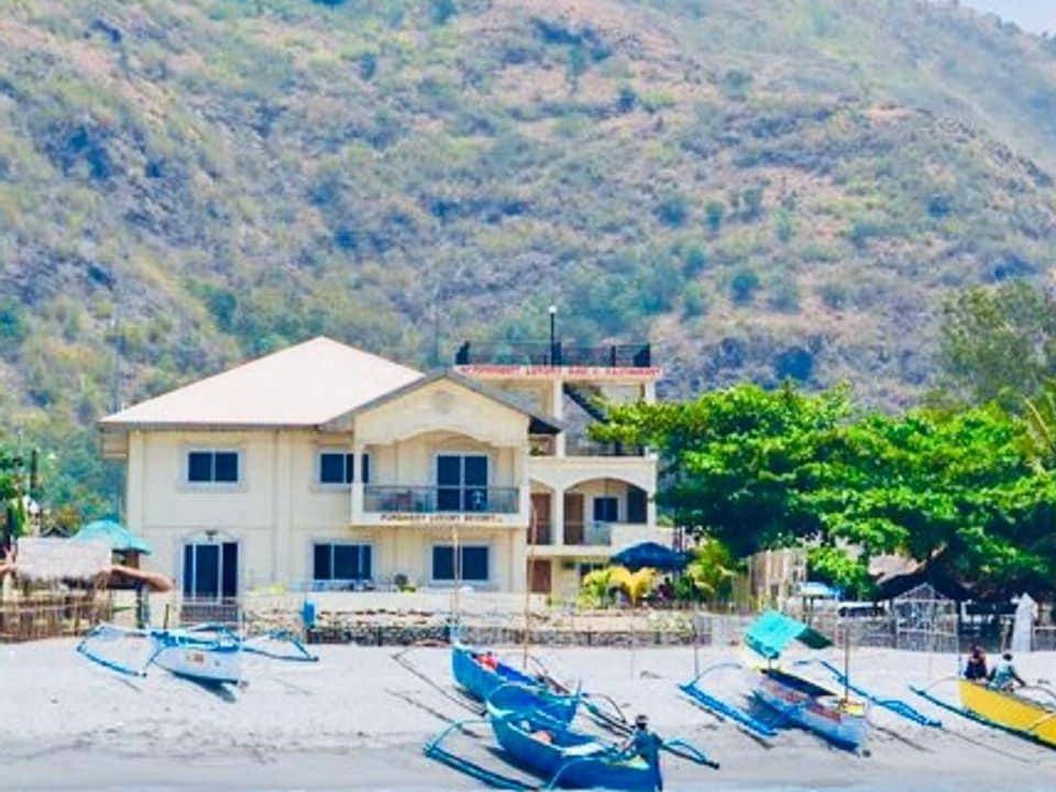 Pundaquit House | 200 m² House ∙ 5 bedrooms ∙ 30 guests
