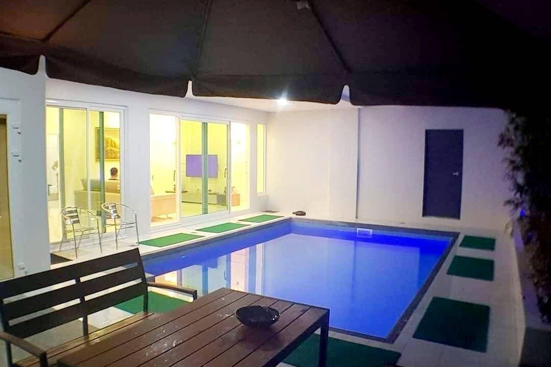 Clark Freeport Villa | 250 m² Villa ∙ 5 bedrooms ∙ 16 guests