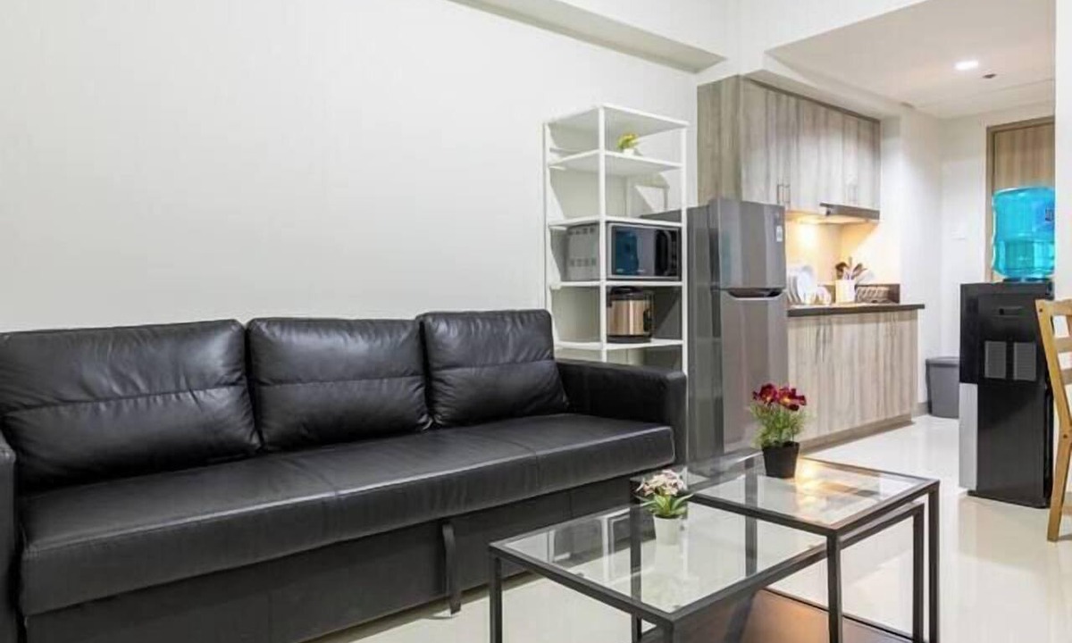 Barangay 76 Apartment | 2BR by MOA Fully Furnished Sleeps 5