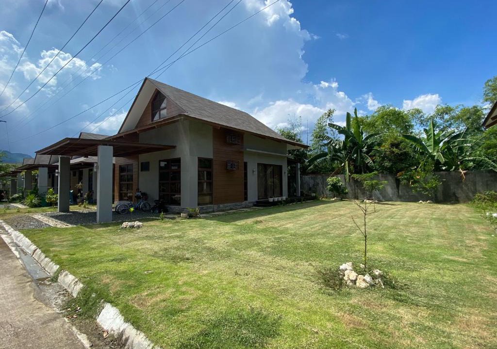 Danao City Villa | 3 Bedroom Beach Villa in Danao City