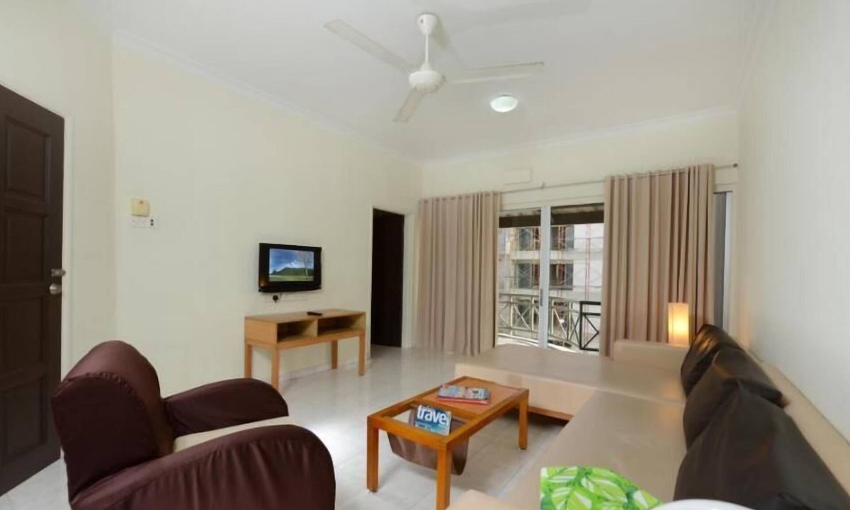 Padang Matsirat Apartment | 3 Bedroom Beachfront Apartment
