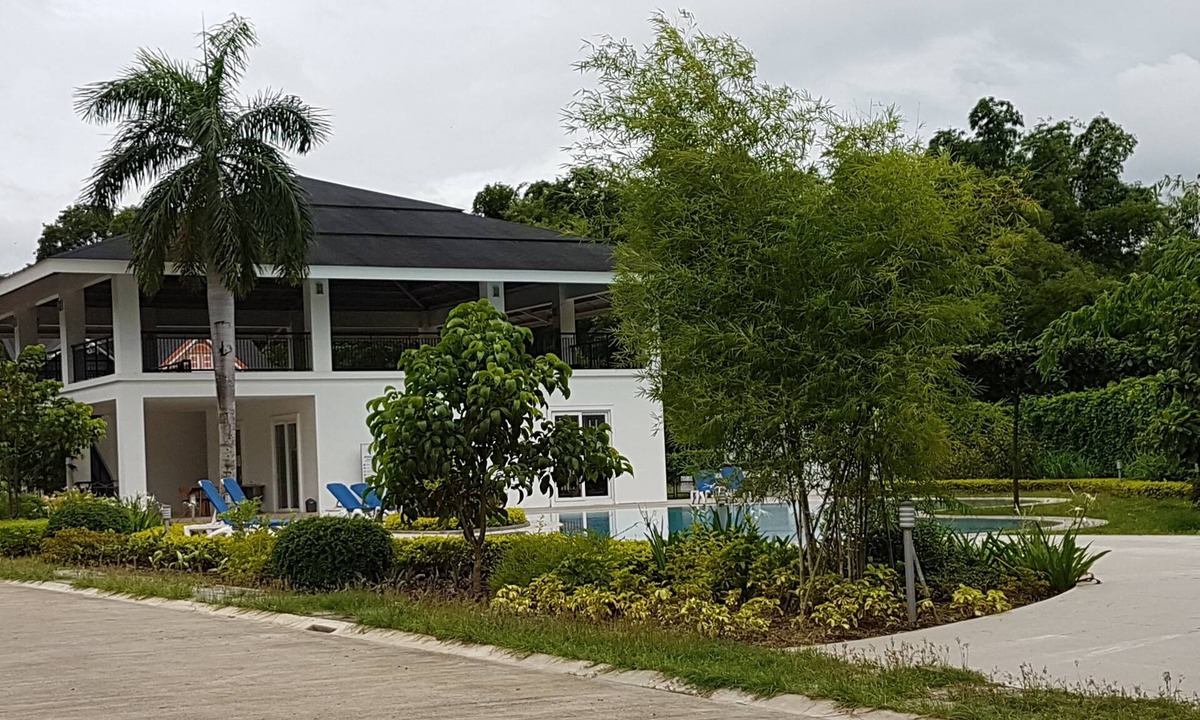 Pallocan House | 3 Bedroom Home at Batangas City Philippines Pontefino