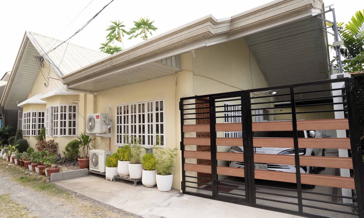 Guadalupe House | 3-bedroom house in perfect Cebu City with cool AC breeze