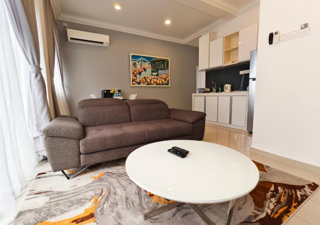 Downtown George Town Apartment | 3 Concordia @ Gurney