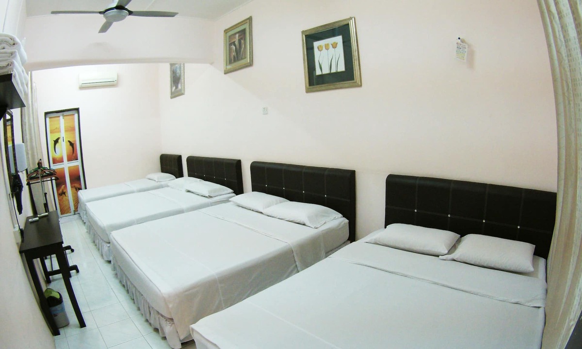 Taman Kota Laksamana House | 39 Guest House
