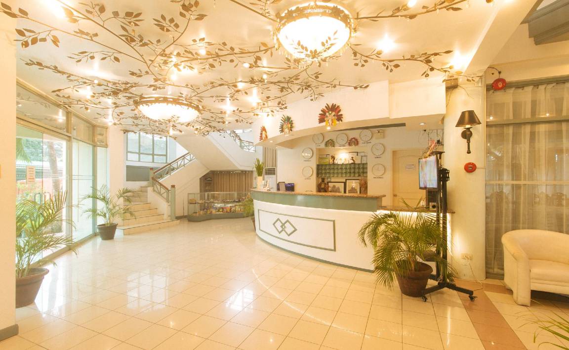 Bacolod Hotel | 40 m² Hotel ∙ 2 guests