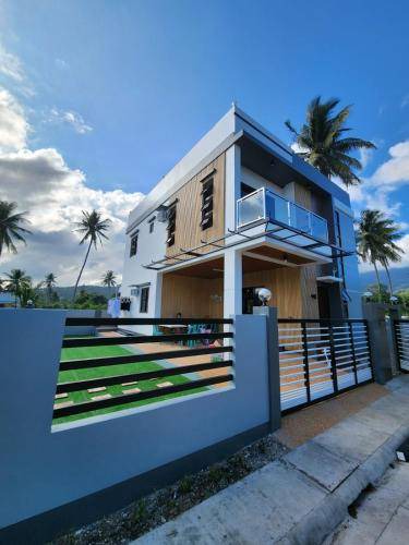 Puerto Galera House | 435 m² House ∙ 4 bedrooms ∙ 13 guests