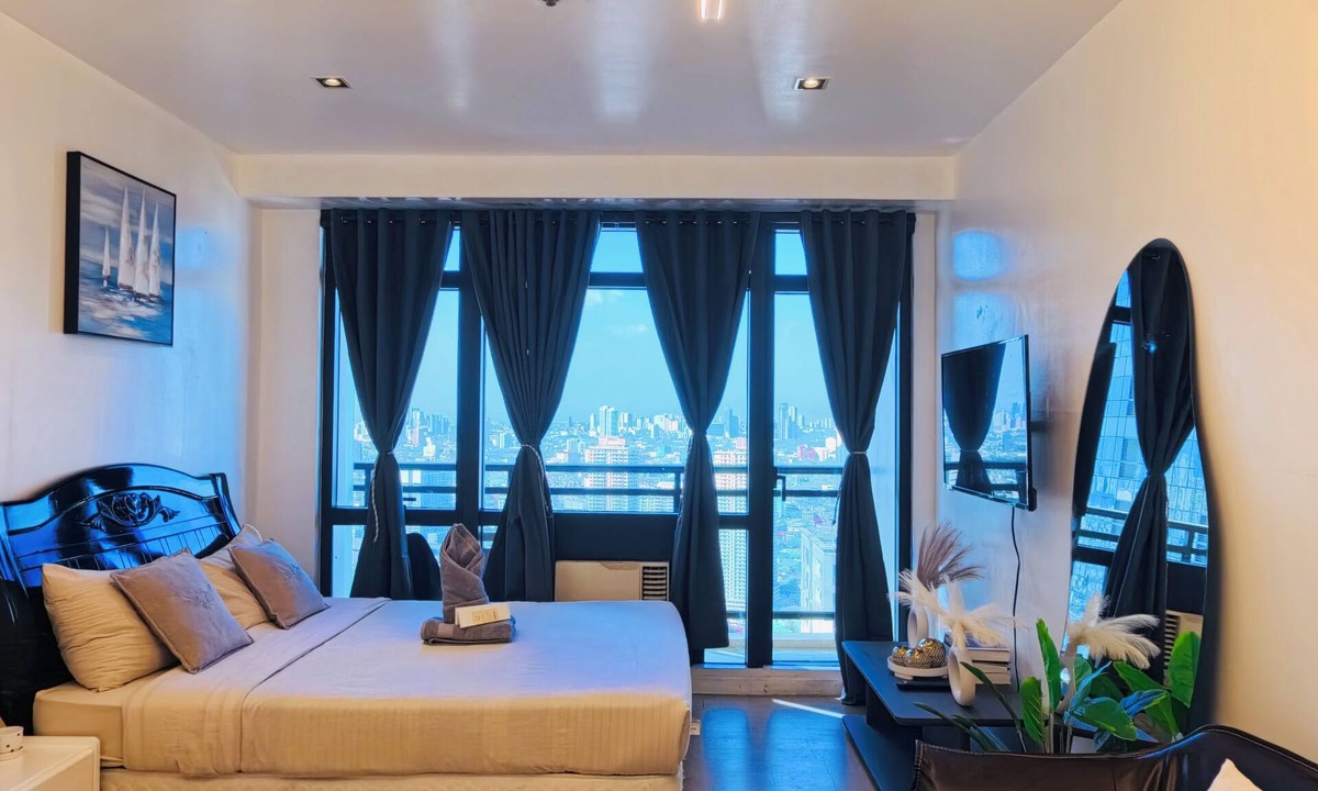 Downtown Condo | 45th The Gramercy Residences