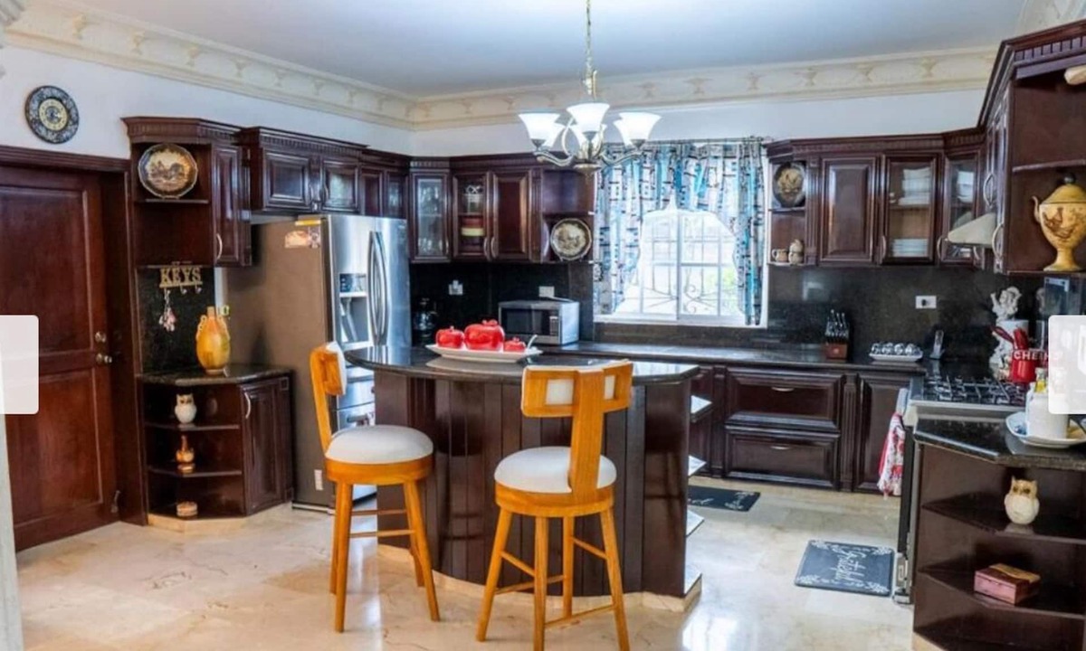 Vista Hermosa Villa | 5 bed 5 bath Mansion in phenomenal Santo Dg Este with AC, EV WiFi and Bar Pool
