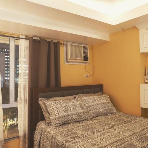 Cebu Apartment | 5th floor Cebu IT Park studio walking distance to everything