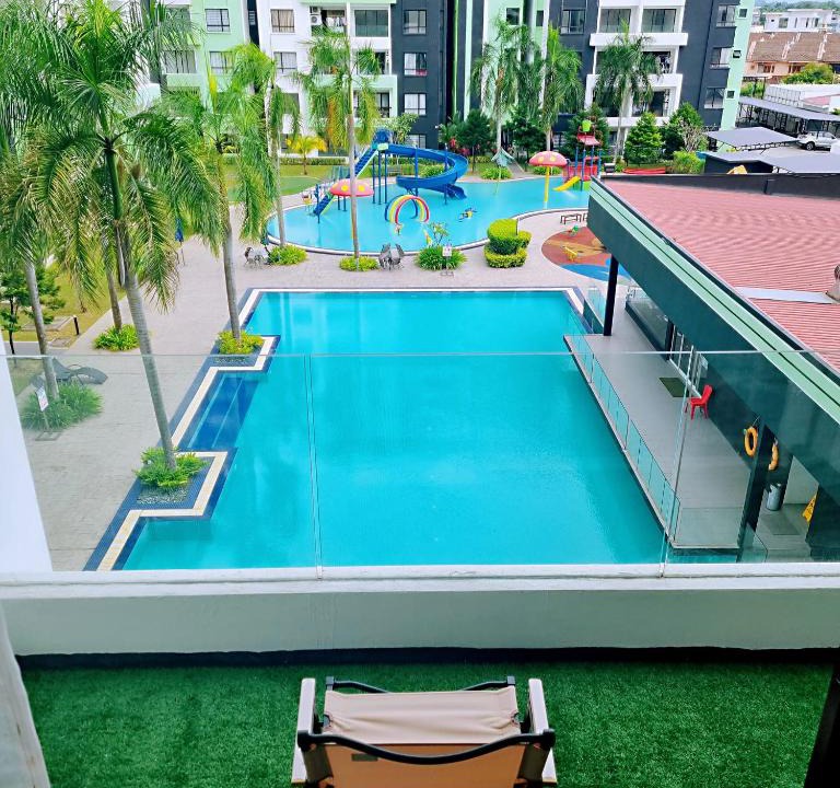 Kampung Kuala Pari Apartment | 6 Superb PoolView Waterpark Manhattan Homestay Ipoh