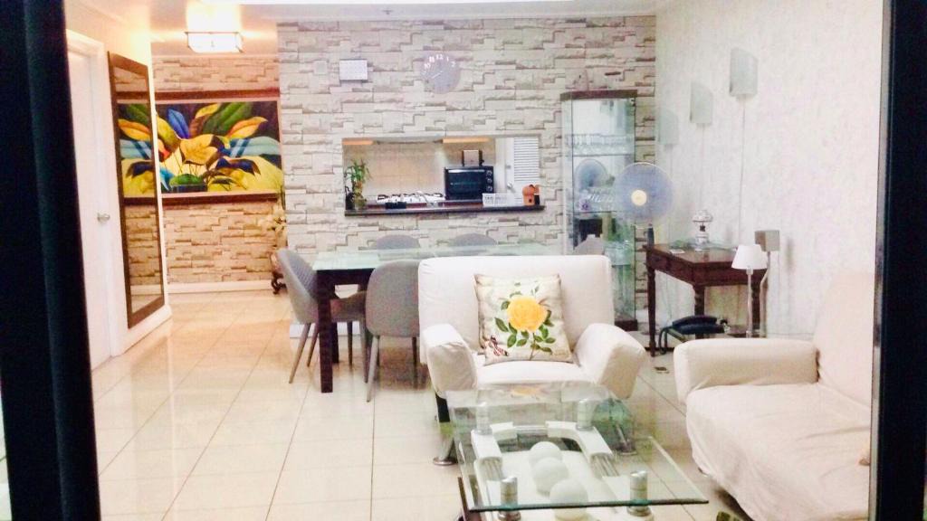 Grass Residences | Barangay 670