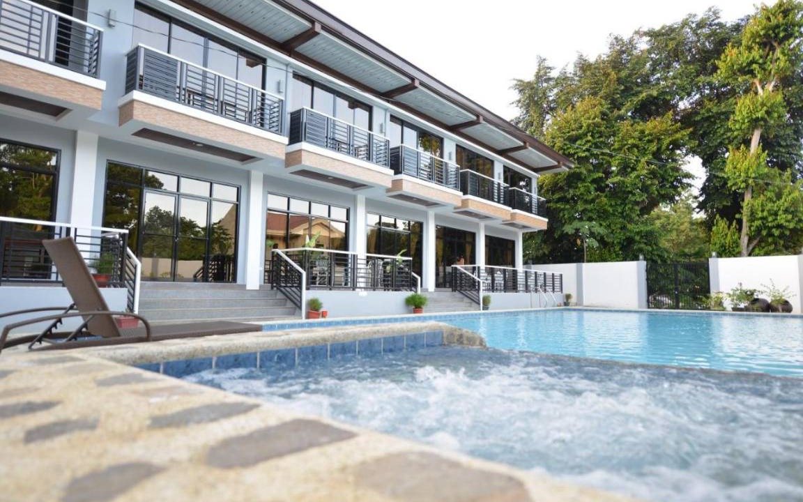 Tagbilaran Hotel | 75 m² Hotel ∙ 8 guests