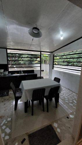 Lingayen House | 80 m² House ∙ 2 bedrooms ∙ 5 guests