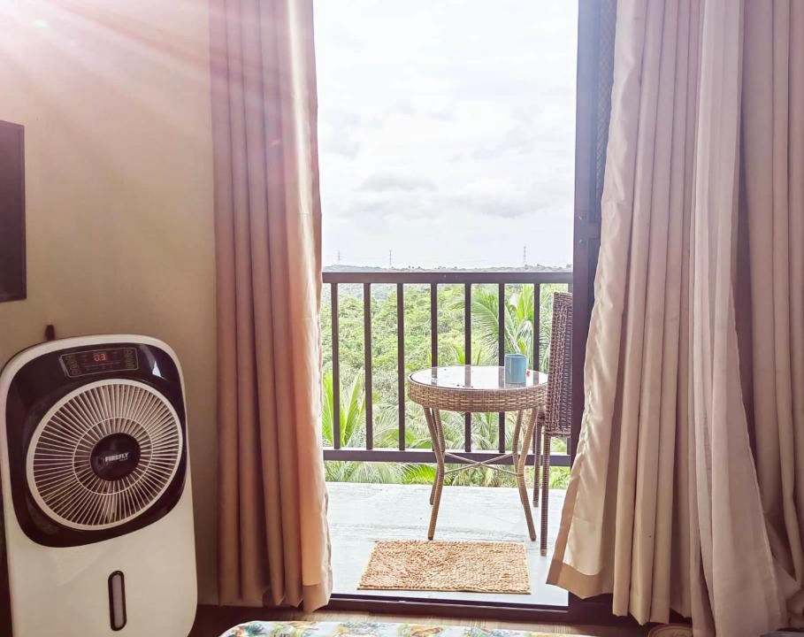 Tanay Apartment | a CABIN MOUNTAIN PEAK