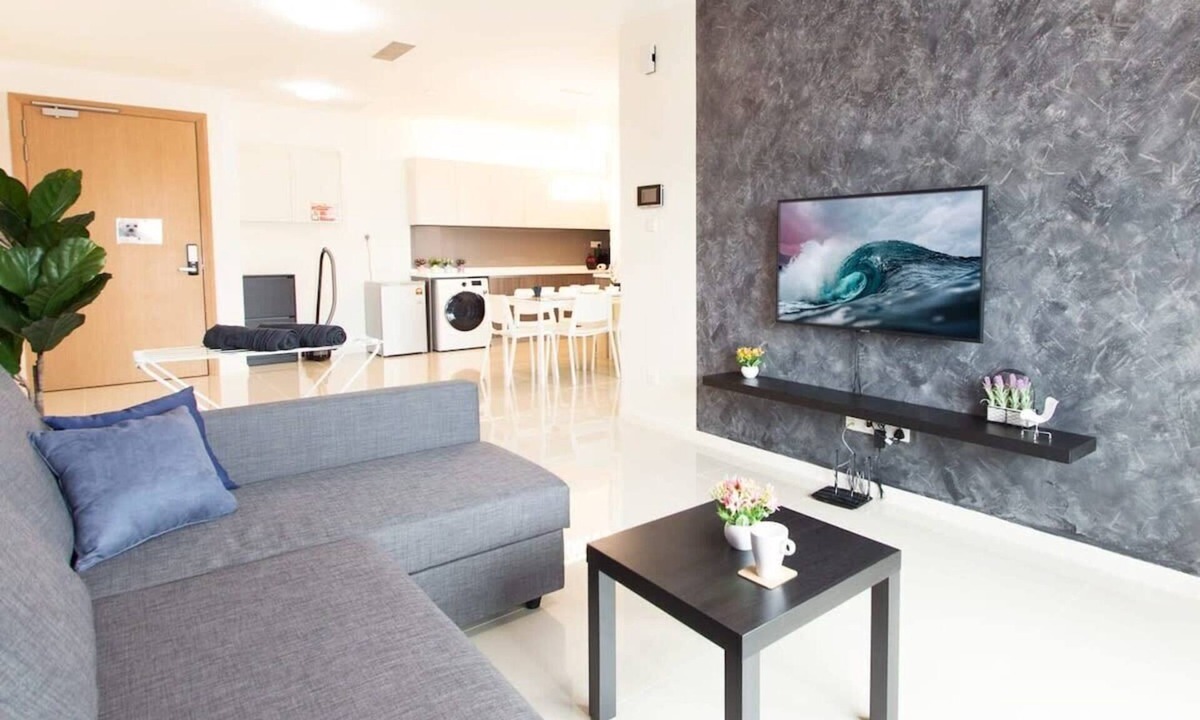 Central District Apartment | A Modern & Bright Suasana Suites in Johor Bahru