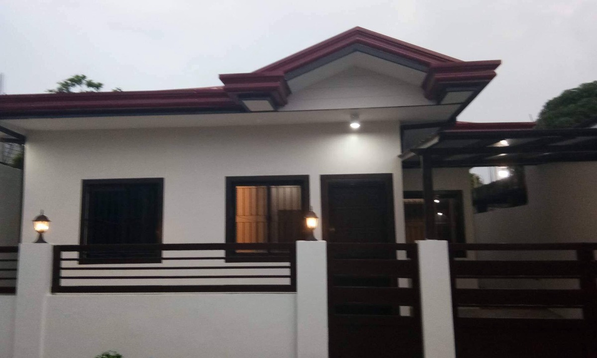 Bacoor City House | A place where you can be home away from home.