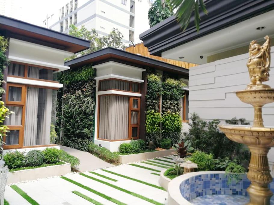 Ermita Night District Villa | Adria Residences - Emerald Garden - 2 Bedroom Unit for 4 person