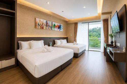 Tanjung Aru Apartment | Aeropod Cactus Rail Suite With Balcony - Kota Kinabalu