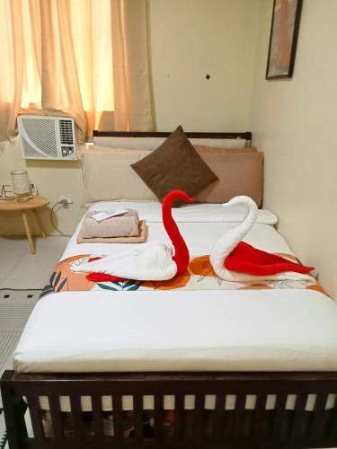 Lapu-Lapu Apartment | Affordable 8th Floor Studio Unit with Hot Shower, Wi-Fi and Netflix in Saekyung Marigondon Phase 2