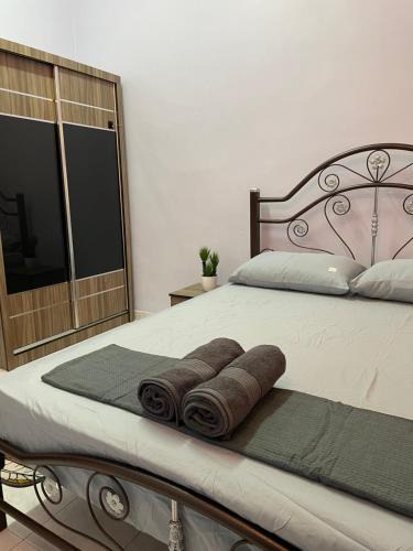 Pulau Sebang House | Aisyah Homestay NEAR A FAMOSA TAMPIN