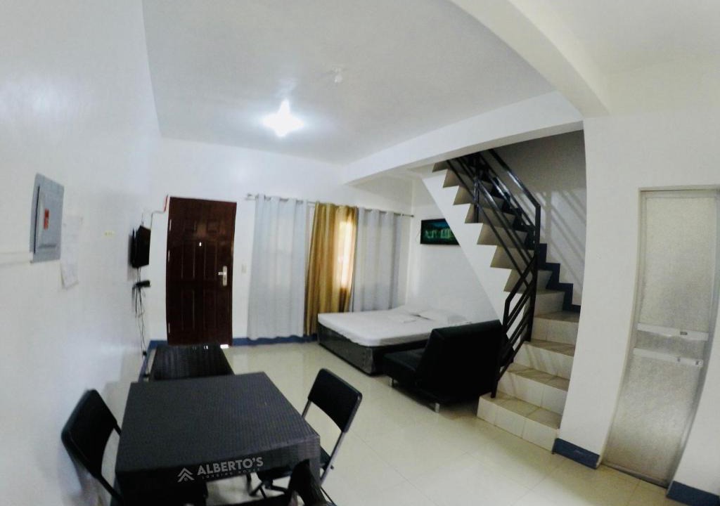 Mariveles Hotel | Alberto's Lodging House