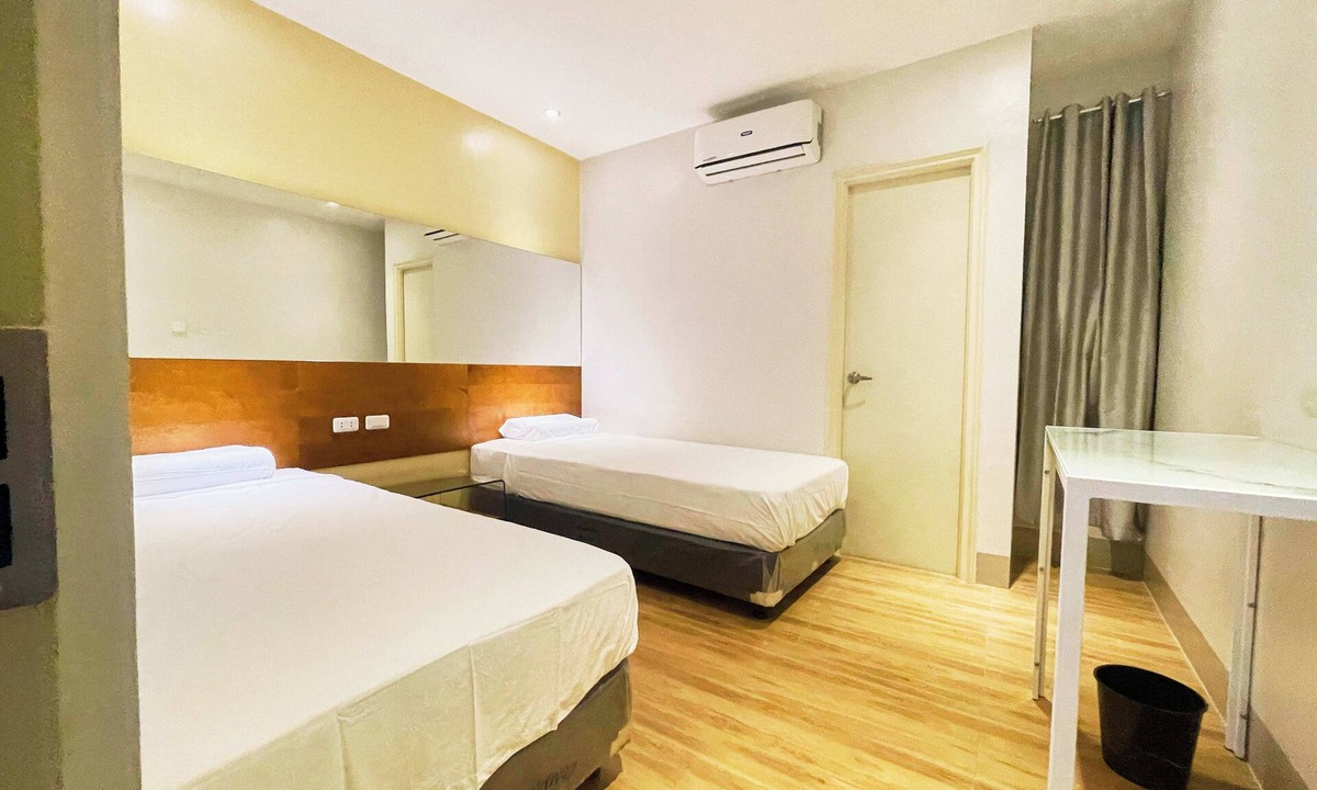 Cebu Hotel | Almond Suites Cebu powered by Cocotel