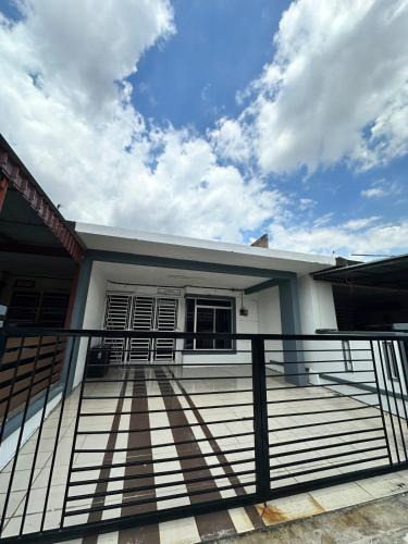 Bandar Sri Sendayan House | Aman Homestay Sendayan