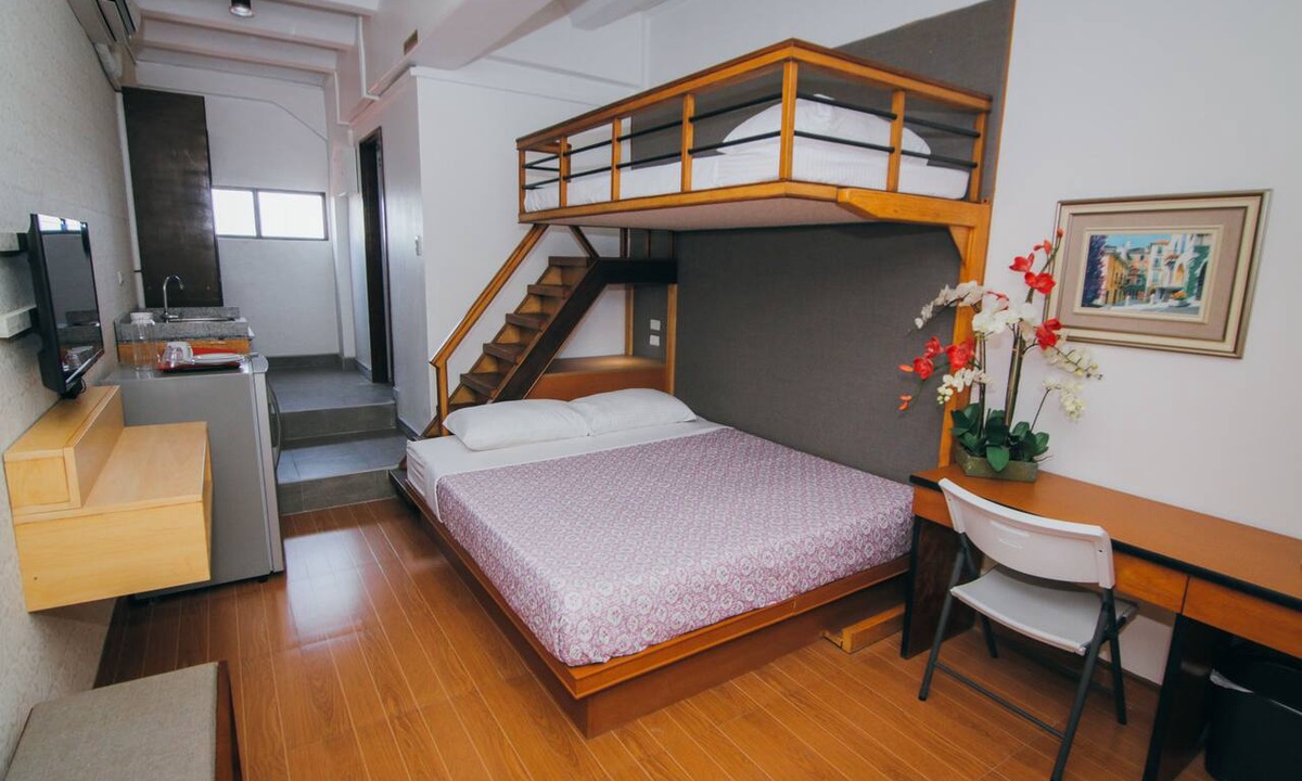 Lapu-Lapu Bed & Breakfast | Amaris Bed & Breakfast