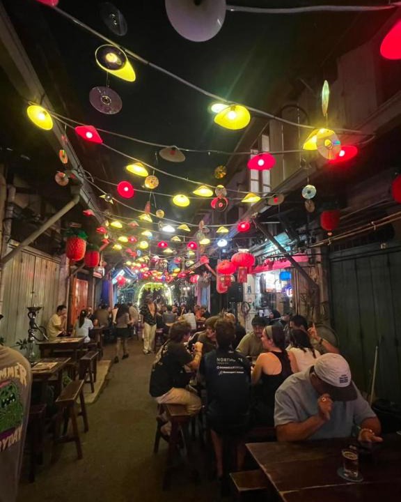 Bandar Melaka Apartment | Andalusia Nightlife Guesthouse