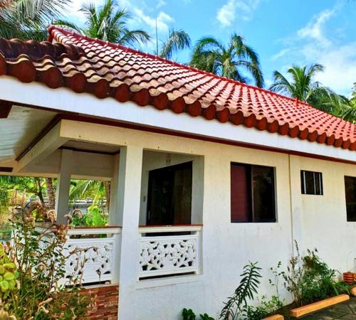 Real Hotel | Appleton Liitle Paradise Beach Resort & Restaurant COTTAGE 2