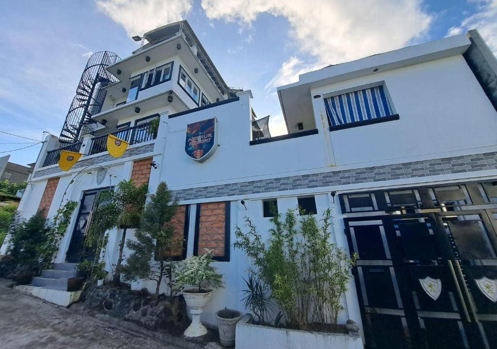 Legazpi Villa | Arthur Private Resort